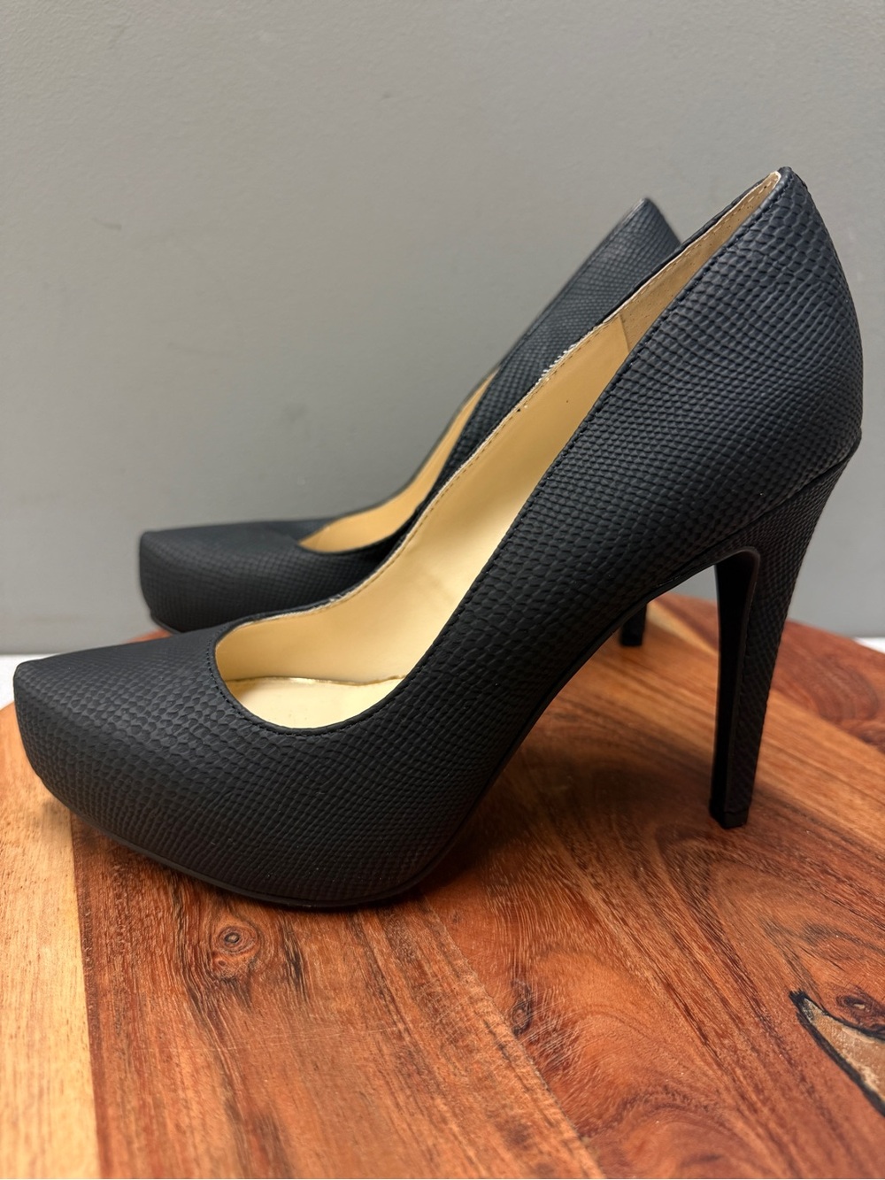 Jessica Simpson Matte Black Textured Platform Stiletto Pumps 7.5